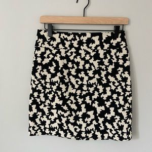 Loft Printed Black Ivory Mini Skirt